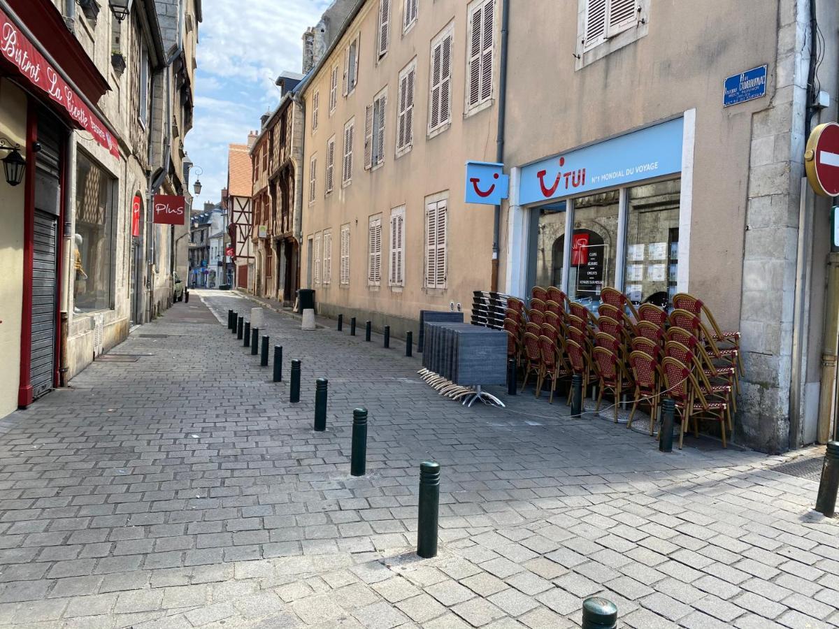 Beau Studio Centre Ville Et Proche Gare Bourges Exterior photo