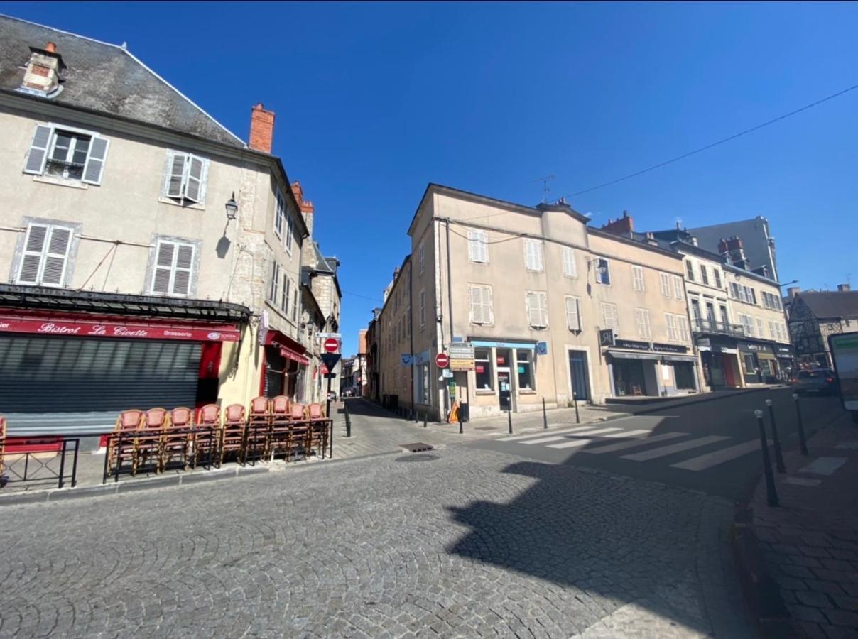 Beau Studio Centre Ville Et Proche Gare Bourges Exterior photo